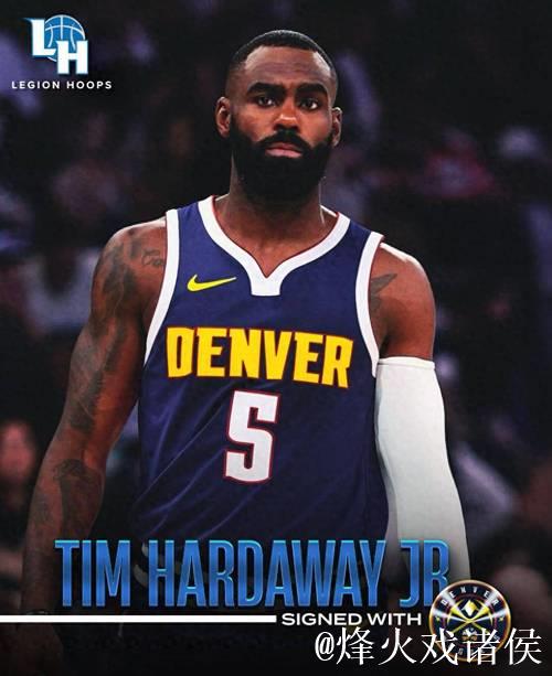 哈达威上场,沃特森被换下回更衣室 哈达威上场,沃特森被换下回更衣室