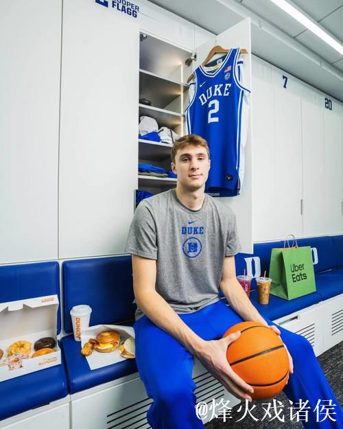 弗拉格成NBA历史首位未满19岁常规赛砍下40+的球员 弗拉格成NBA历史首位未满19岁常规赛砍下40+的球员