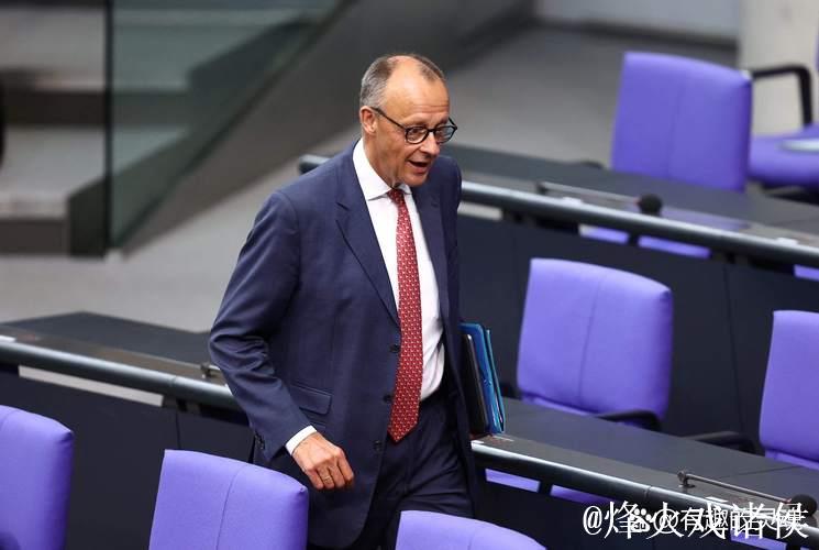 皇社宣布主帅弗朗西斯科离任，B队主帅安索特吉暂代职务